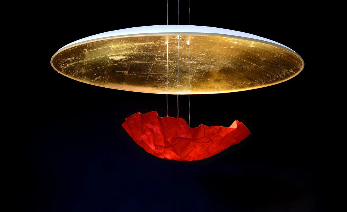 Suspension Éclaircie pétale rouge Céline Wright